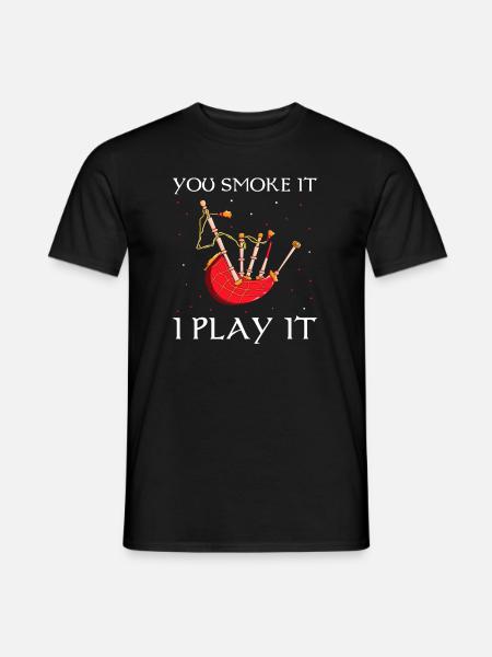 Bagpipe training and bagpipe playing - Men's T-Shirt - black