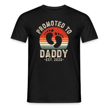 Promoted to dad set for 2025 - Men's T-Shirt - black - Front - AI Model Male 178 light (178cm)