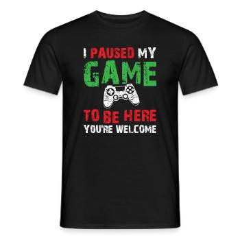 Blague d'humour de joueur vidéo J'ai mis mon jeu en pause pour être ici - T-shirt homme - noir - Devant - AI Model Male 178 light (178cm)