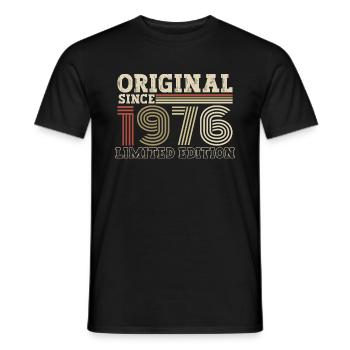 Original seit 1976 Jahrgang Geburtstag Geschenk - Männer T-Shirt - Schwarz - Vorne - AI Model Male 178 light (178cm)