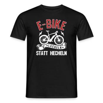 EBike elektrisches Radfahrer Lächeln statt hecheln - Männer T-Shirt - Schwarz - Vorne - AI Model Male 178 light (178cm)
