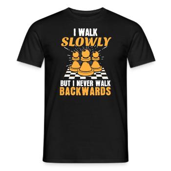 Chess Chessboard Je marche lentement mais jamais en arrière - T-shirt homme - noir - Devant - AI Model Male 178 light (178cm)