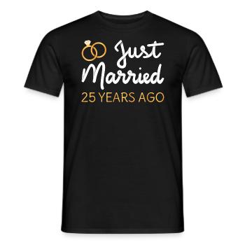Gerade vor 25 Jahren geheiratet IV - Männer T-Shirt - Schwarz - Vorne - AI Model Male 178 light (178cm)