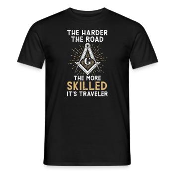 Plus la route est dure, plus c’est un voyageur qualifié - T-shirt homme - noir - Devant - AI Model Male 178 light (178cm)