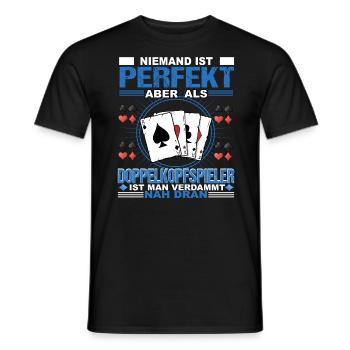 Doppelkopf Niemand ist perfekt Kartenspiel - Männer T-Shirt - Schwarz - Vorne - AI Model Male 178 light (178cm)