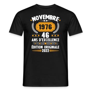 Cadeau D'anniversaire Rétro 46 Ans Novembre 1976 - T-shirt homme - noir - Devant - AI Model Male 178 light (178cm)