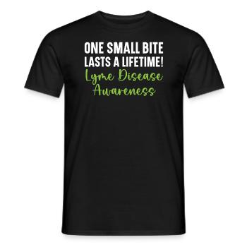 Ein kleiner Biss hält ein Leben lang Lyme-Borreliose - Männer T-Shirt - Schwarz - Vorne - AI Model Male 178 light (178cm)