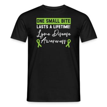 Ein kleiner Biss hält ein Leben lang Lyme-Borreliose - Männer T-Shirt - Schwarz - Vorne - AI Model Male 178 light (178cm)
