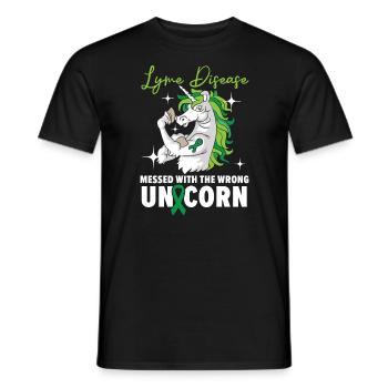 Lyme-Borreliose mit dem falschen Einhorn durcheinander gebracht - Männer T-Shirt - Schwarz - Vorne - AI Model Male 178 light (178cm)