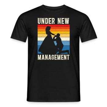 Unter neuer Leitung Bräutigam Hochzeits-Junggesellenabschied - Männer T-Shirt - Schwarz - Vorne - AI Model Male 178 light (178cm)