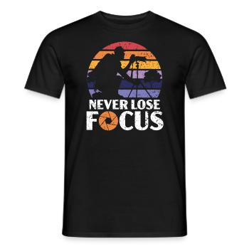 Never Lose Focus Picture Resolution Photographer - Men's T-Shirt - black - Front - AI Model Male 178 light (178cm)