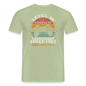 Level 40 freigeschaltet - Männer T-Shirt - Sage - Vorne - AI Model Male 178 light (178cm)
