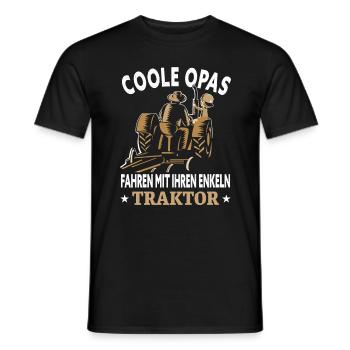 Opa und Enkel mit Traktor - Männer T-Shirt - Schwarz - Vorne - AI Model Male 178 light (178cm)