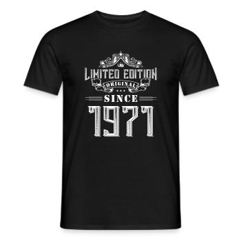 1971 limited edition - Männer T-Shirt - Schwarz - Vorne - AI Model Male 178 light (178cm)