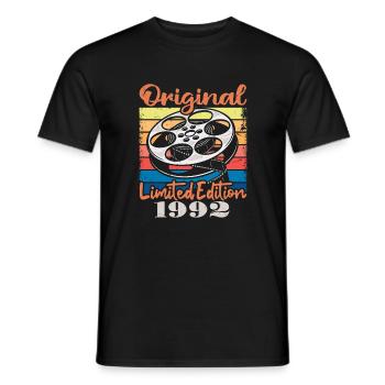 Original limitierte Auflage von 1992 - Männer T-Shirt - Schwarz - Vorne - AI Model Male 178 light (178cm)