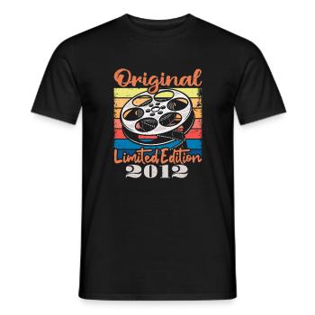 Original limitierte Auflage von 2012 - Männer T-Shirt - Schwarz - Vorne - AI Model Male 178 light (178cm)