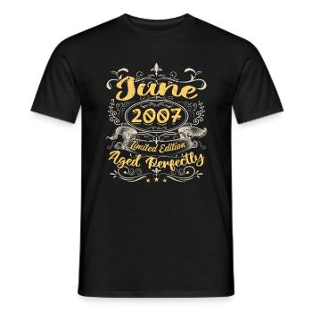 June 2007| Vintage Gift 2007 - Men's T-Shirt - black - Front - AI Model Male 178 light (178cm)