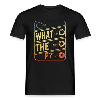 Was das F-Shirt, Fotografengeschenk, Kamera-T-Shirt, - Männer T-Shirt - Schwarz - Vorne - AI Model Male 178 light (178cm)