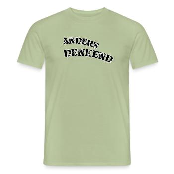 Anders denkend - Männer T-Shirt - Sage - Vorne - AI Model Male 178 light (178cm)