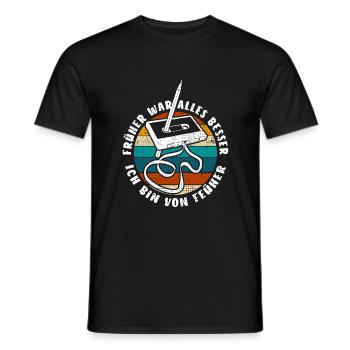 Kassette - Früher war alles besser - Retro - Männer T-Shirt - Schwarz - Vorne - AI Model Male 178 light (178cm)