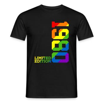 LGBTQ 1980 REGENBOGEN QUEER 46. GEBURTSTAG PRIDE - Männer T-Shirt - Schwarz - Vorne - AI Model Male 178 light (178cm)