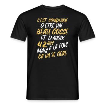 Cadeau D'anniversaire Beau gosse et d'avoir 42 ans - T-shirt homme - noir - Devant - AI Model Male 178 light (178cm)