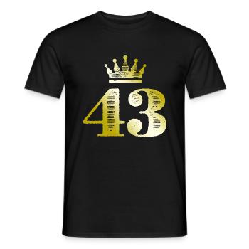 43 Zahl Krone Gold - Männer T-Shirt - Schwarz - Vorne - AI Model Male 178 light (178cm)