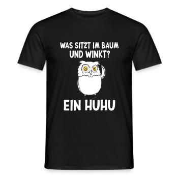 Was sitzt im Baum und winkt? Ein HUHU - Männer T-Shirt - Schwarz - Vorne - AI Model Male 178 light (178cm)