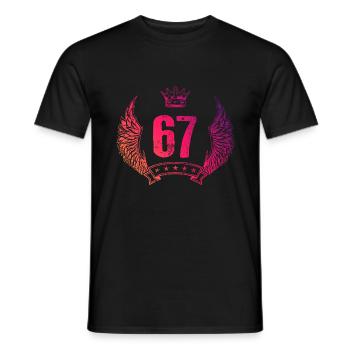 67 Zahl Krone - Männer T-Shirt - Schwarz - Vorne - AI Model Male 178 light (178cm)