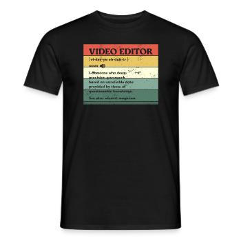 Video-Editor Jemand, der präzise Vermutungen anstellt - Männer T-Shirt - Schwarz - Vorne - AI Model Male 178 light (178cm)