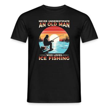 Unterschätze niemals einen alten Mann, der Eis liebt - Männer T-Shirt - Schwarz - Vorne - AI Model Male 178 light (178cm)