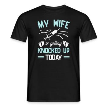 Ma femme se fait frapper aujourd’hui Transfert de FIV - T-shirt homme - noir - Devant - AI Model Male 178 light (178cm)