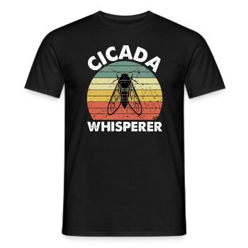 Cicada Whisperer - Männer T-Shirt - Schwarz - Vorne - AI Model Male 178 light (178cm)