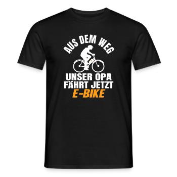 Opa Rentner E-Bike Fahrrad Spruch Großvater Opi - Männer T-Shirt - Schwarz - Vorne - AI Model Male 178 light (178cm)