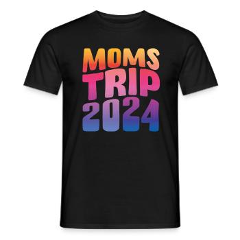 Moms Trip 2024 - Männer T-Shirt - Schwarz - Vorne - AI Model Male 178 light (178cm)