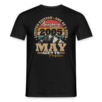 May 2005 Vintage Birthday Gift 18 Years - Men's T-Shirt - black - Front - AI Model Male 178 light (178cm)