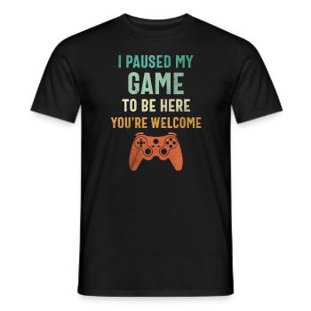 Ich habe mein Spiel pausiert, um hier zu sein - Funny Gamer - Männer T-Shirt - Schwarz - Vorne - AI Model Male 178 light (178cm)