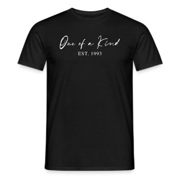 Einzigartig seit 1993 Geschenkidee Typografie - Männer T-Shirt - Schwarz - Vorne - AI Model Male 178 light (178cm)