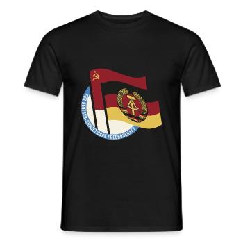Für Deutsch Sowjetische Freundschaft Ossi DDR - Männer T-Shirt - Schwarz - Vorne - AI Model Male 178 light (178cm)