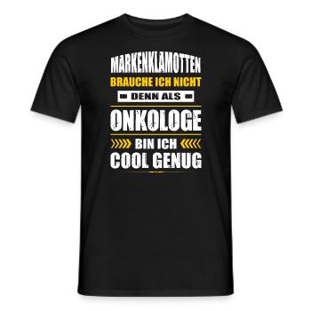 Markenklamotten Brauche Ich Nicht Onkologe Arzt - Männer T-Shirt - Schwarz - Vorne - AI Model Male 178 light (178cm)