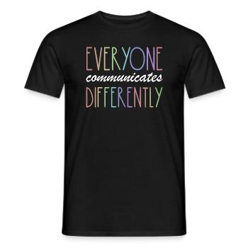 Jeder kommuniziert ein unterschiedliches Autismusb - Männer T-Shirt - Schwarz - Vorne - AI Model Male 178 light (178cm)