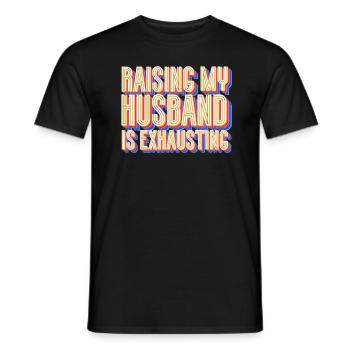 Mein Mann zu erheben ist anstrengendmein Mann Hemd - Männer T-Shirt - Schwarz - Vorne - AI Model Male 178 light (178cm)