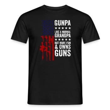 Gunpa wie ein normaler Opa, besitzt aber Waffen Gu - Männer T-Shirt - Schwarz - Vorne - AI Model Male 178 light (178cm)