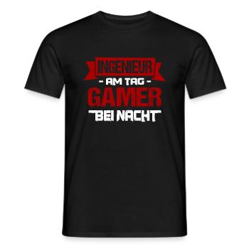 Ingenieur Am Tag Gamer Bei Nacht Fahrzeugbauer - Männer T-Shirt - Schwarz - Vorne - AI Model Male 178 light (178cm)