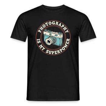 Photography Camera Lens Retro - Männer T-Shirt - Schwarz - Vorne - AI Model Male 178 light (178cm)
