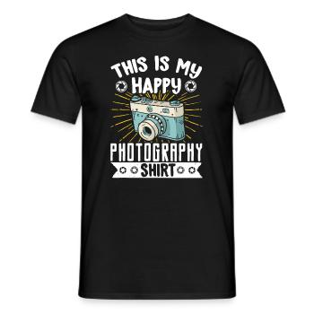 Photography Camera Lens Retro This - Männer T-Shirt - Schwarz - Vorne - AI Model Male 178 light (178cm)