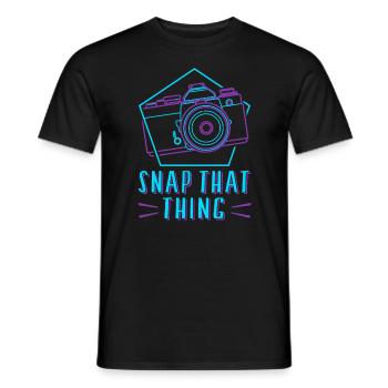 Photography Camera Lens Retro Snap - Männer T-Shirt - Schwarz - Vorne - AI Model Male 178 light (178cm)