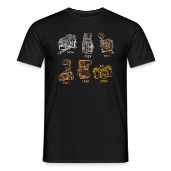 Photography Camera Lens Retro - Männer T-Shirt - Schwarz - Vorne - AI Model Male 178 light (178cm)