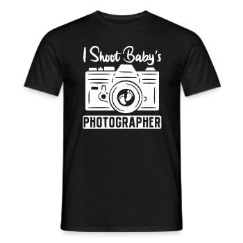 Photography Camera Lens I Shoot - Männer T-Shirt - Schwarz - Vorne - AI Model Male 178 light (178cm)