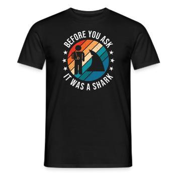 Before You Ask It Was A Shark - Knochenbruch - Männer T-Shirt - Schwarz - Vorne - AI Model Male 178 light (178cm)